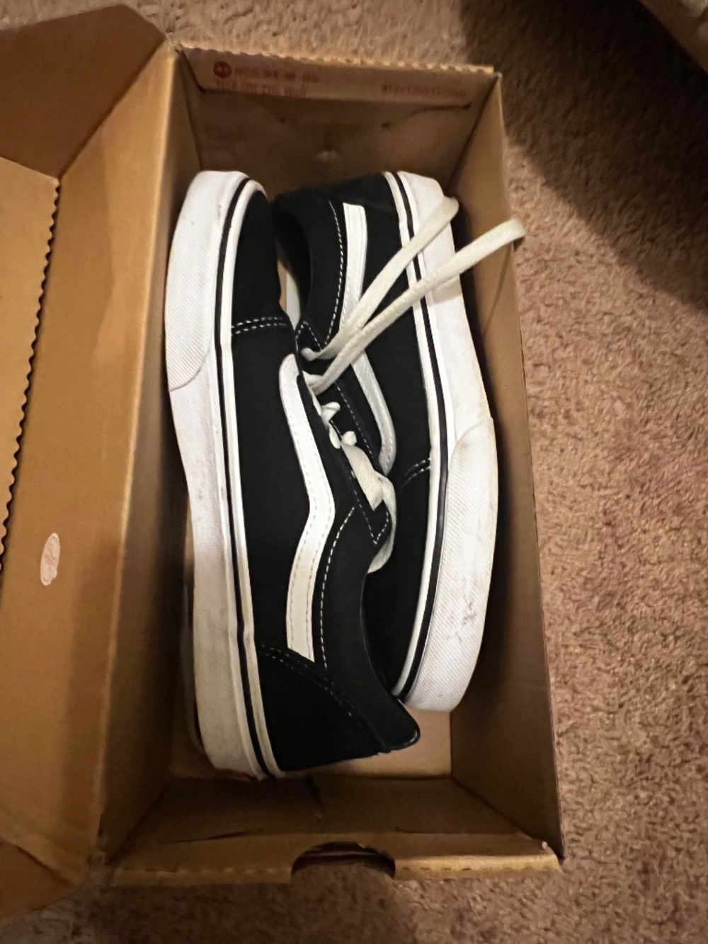 VANS, BLACK/WHITE, SIZE 6 MEN - Picture 3 of 5